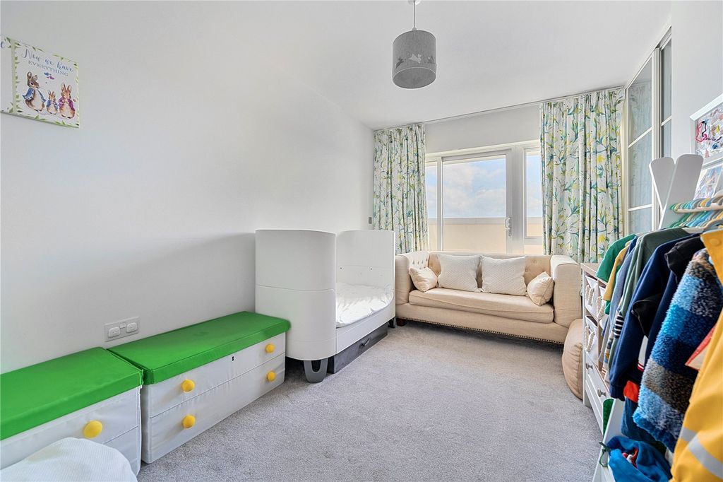 Additional image 8 of 2 bed flat for saleThe Point, Pentire Avenue, Newquay, Cornwall TR7