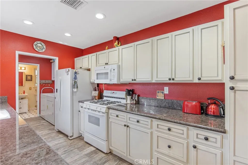 Additional image 49 of 9659 Amanita Ave, Tujunga, CA 91042