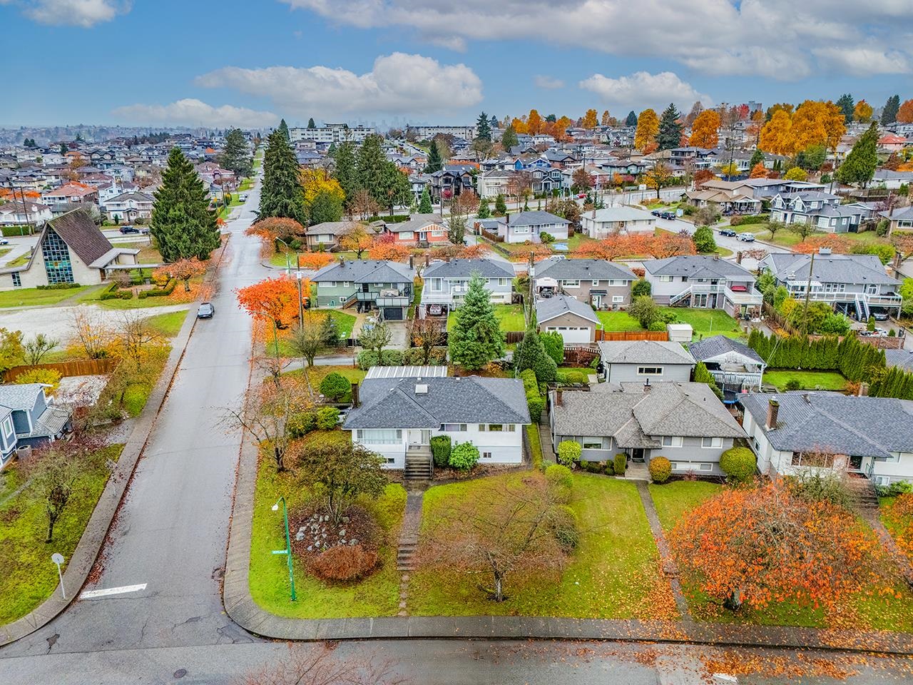 Additional image 4 of 4619 Westlawn Drive, Burnaby, BC, V5C 3R2