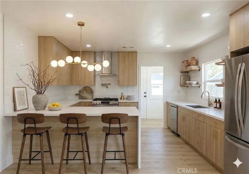 Additional image 25 of 2249 W 30th Street, Los Angeles, CA 90018