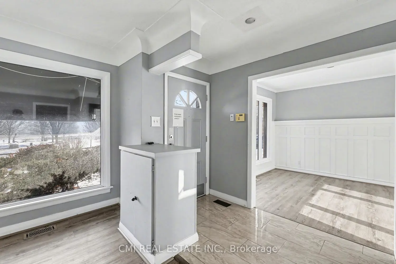 645 Riverside Drive photo 2