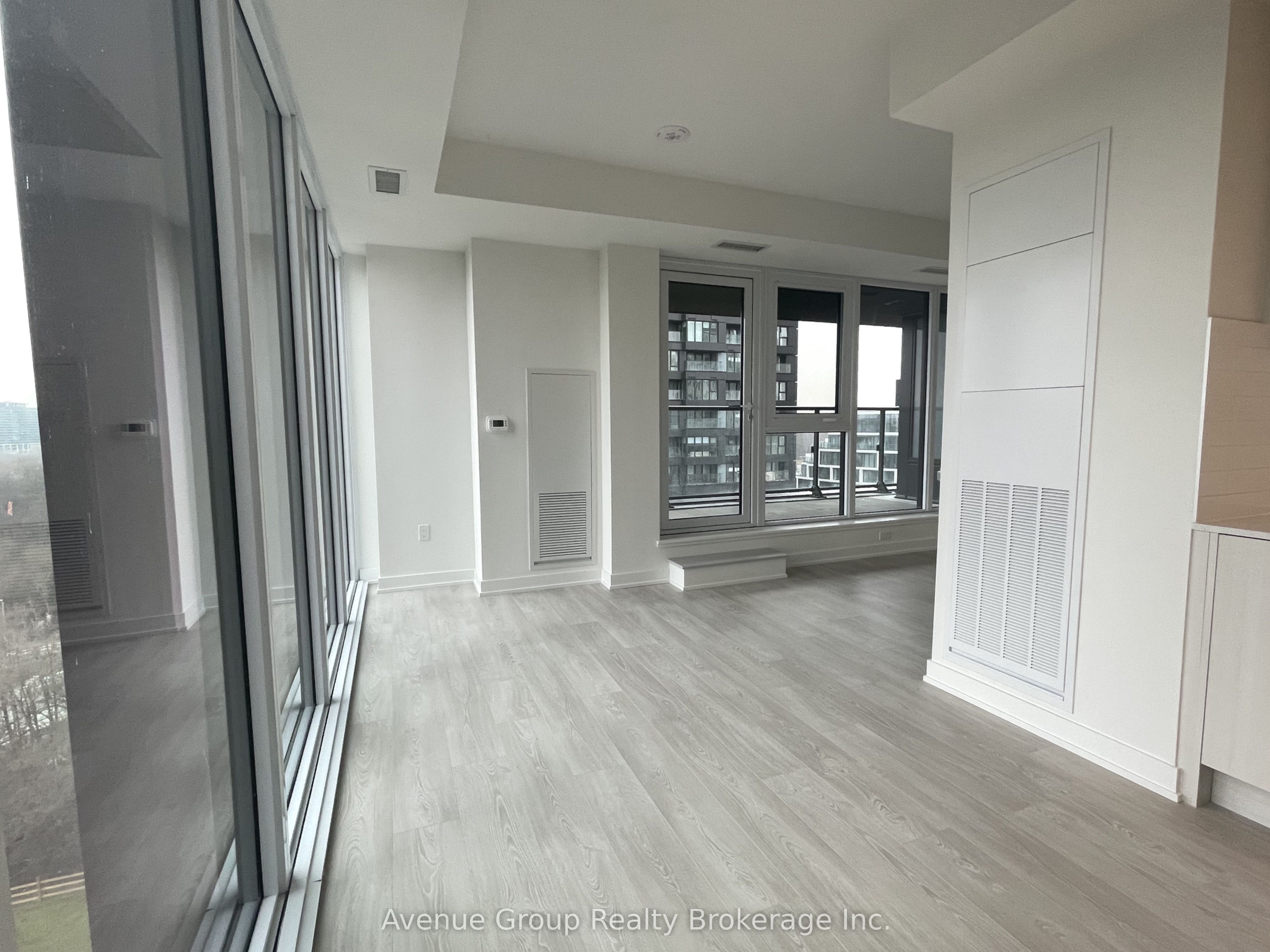 Additional image 4 of 811-5 Quarrington Lane, Toronto, ON, M3C 0S5