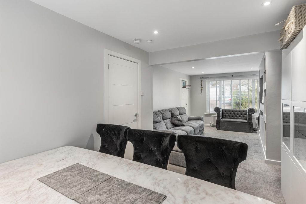 Additional image 6 of 3 bed semi-detached house for saleBreval Crescent, Clydebank G81