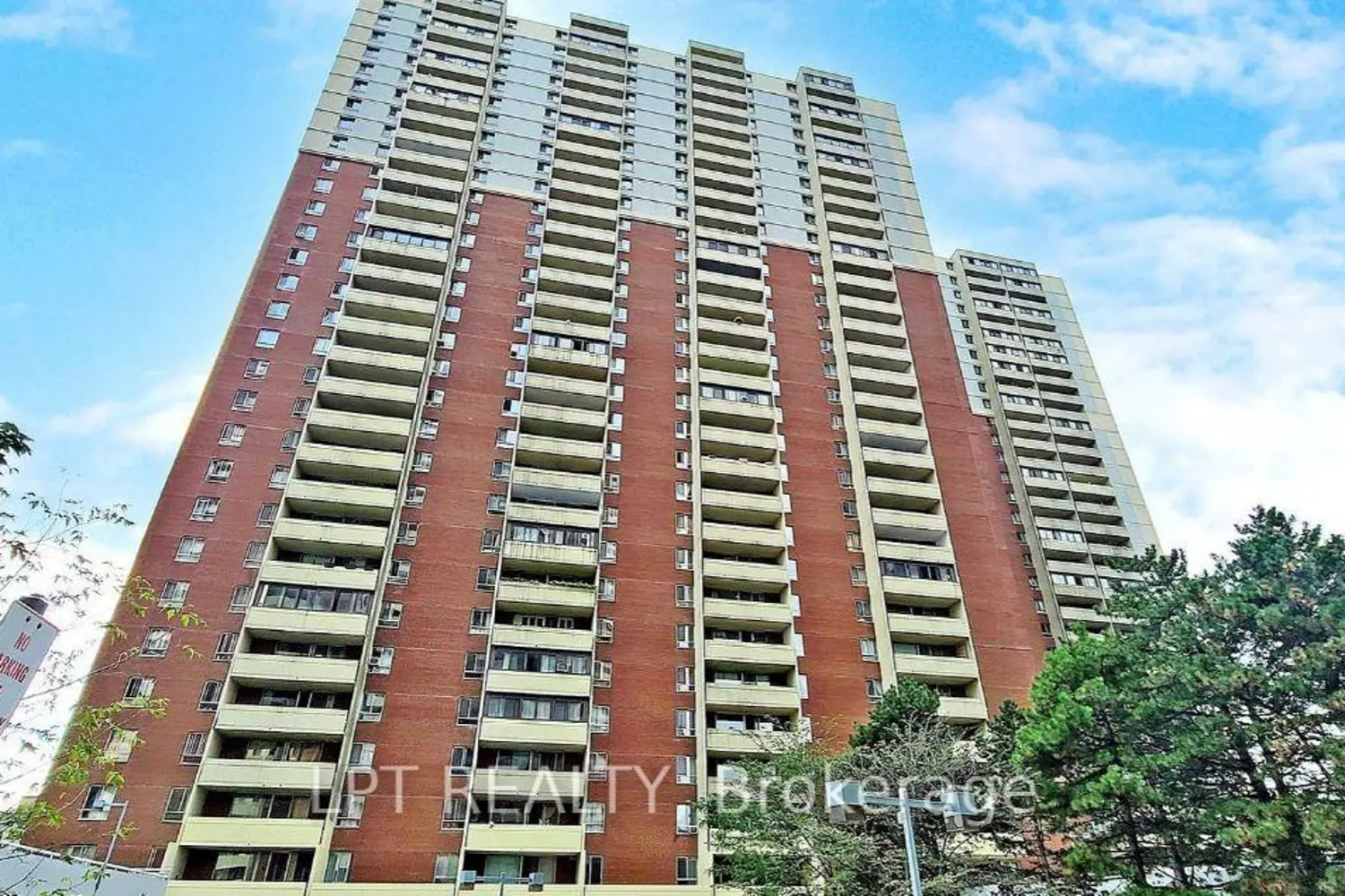 1 Massey Square 1202