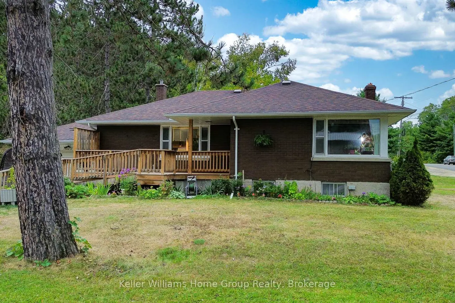 Additional image 16 of 2 Easton Avenue