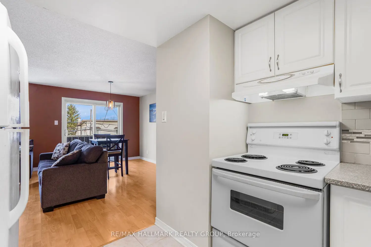 Additional image 10 of 1005 Laurier Street