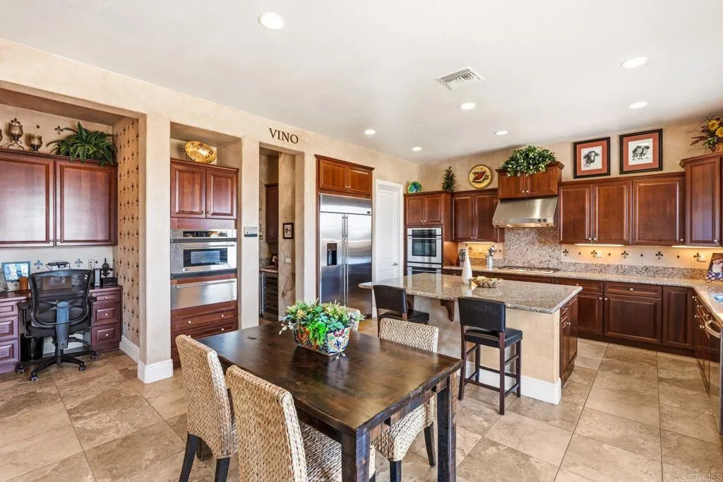 Additional image 8 of 7090 Corintia Street, Carlsbad, CA 92009