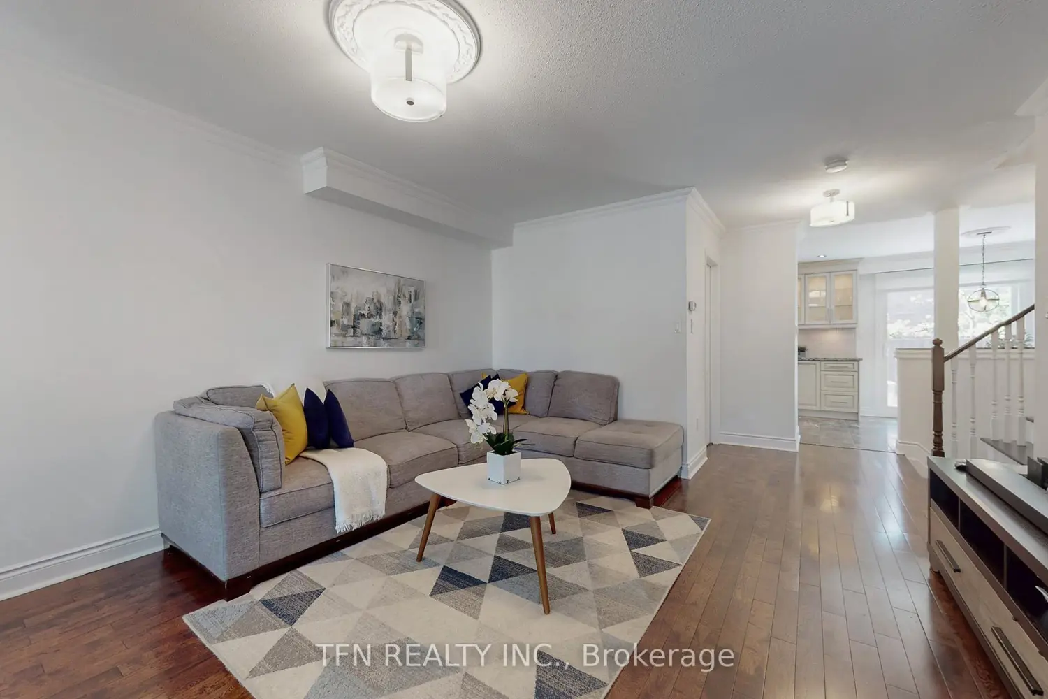 24 Lucerne Drive photo 5