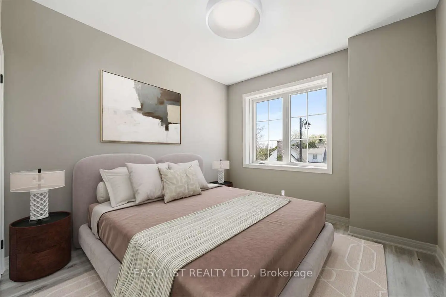 121 Ivy Crescent photo 5