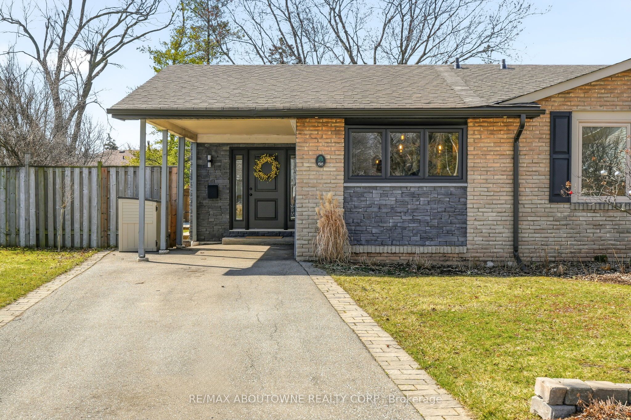 616 Kilbirnie Place, Burlington, ON, L7L 2M4