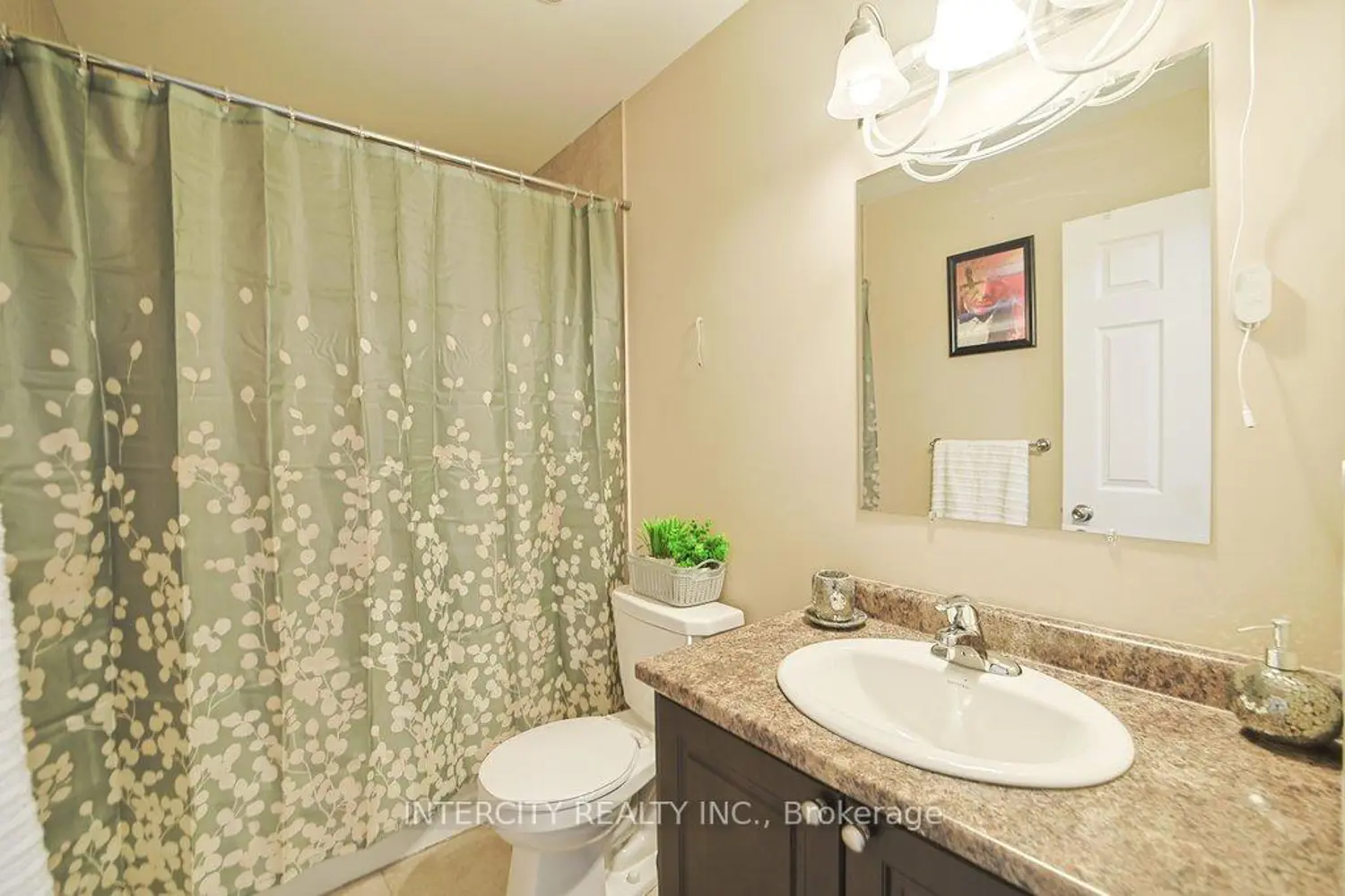 Additional image 12 of 21 Diana Avenue 74