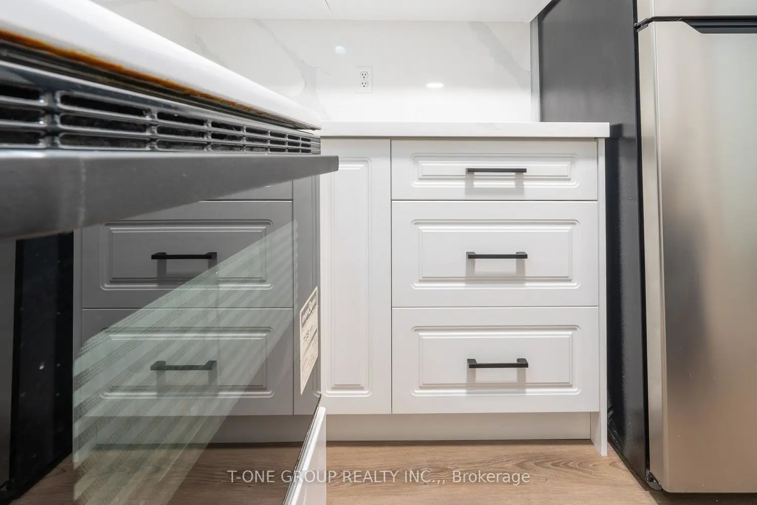 Additional image 6 of 29 Pemberton Avenue 605