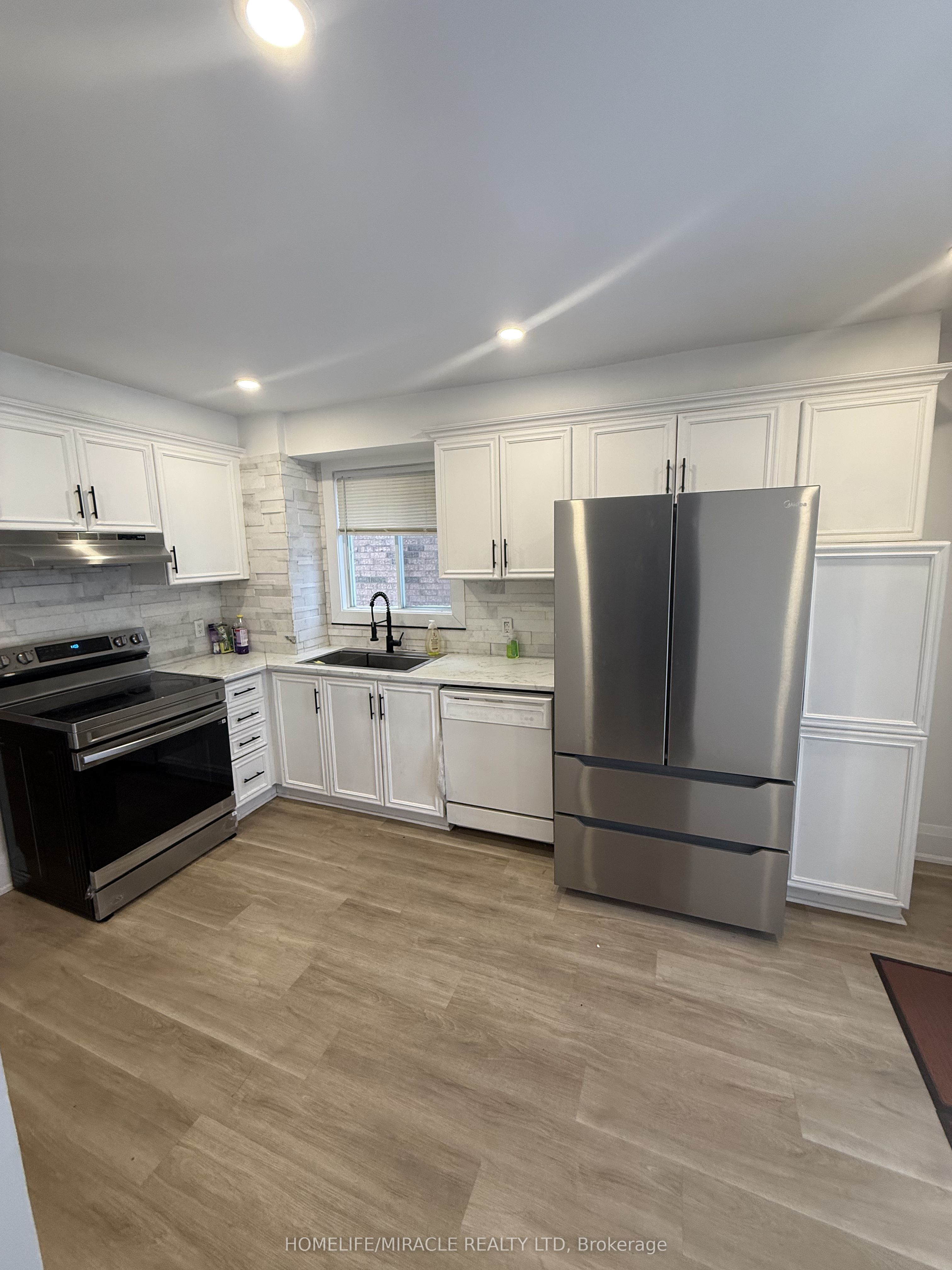 Additional image 3 of 21 Ecclestone Drive, Brampton, ON, L6X 3N7