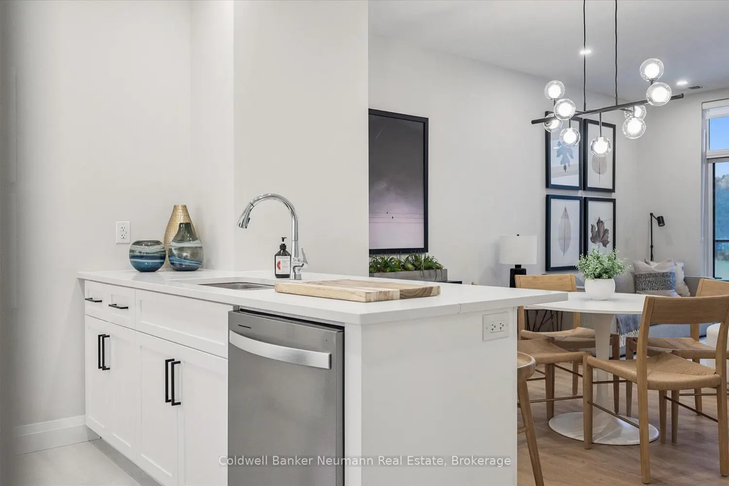 Additional image 5 of 1882 Gordon Street 318