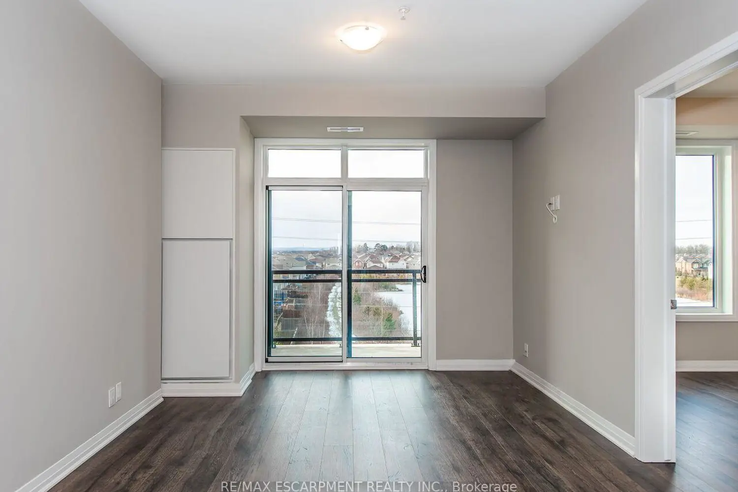 Additional image 10 of 1105 Leger Way 412