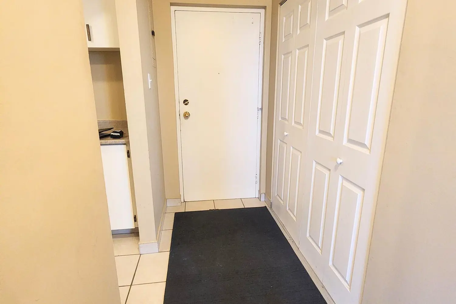 Additional image 7 of 845 Kyle Court 409