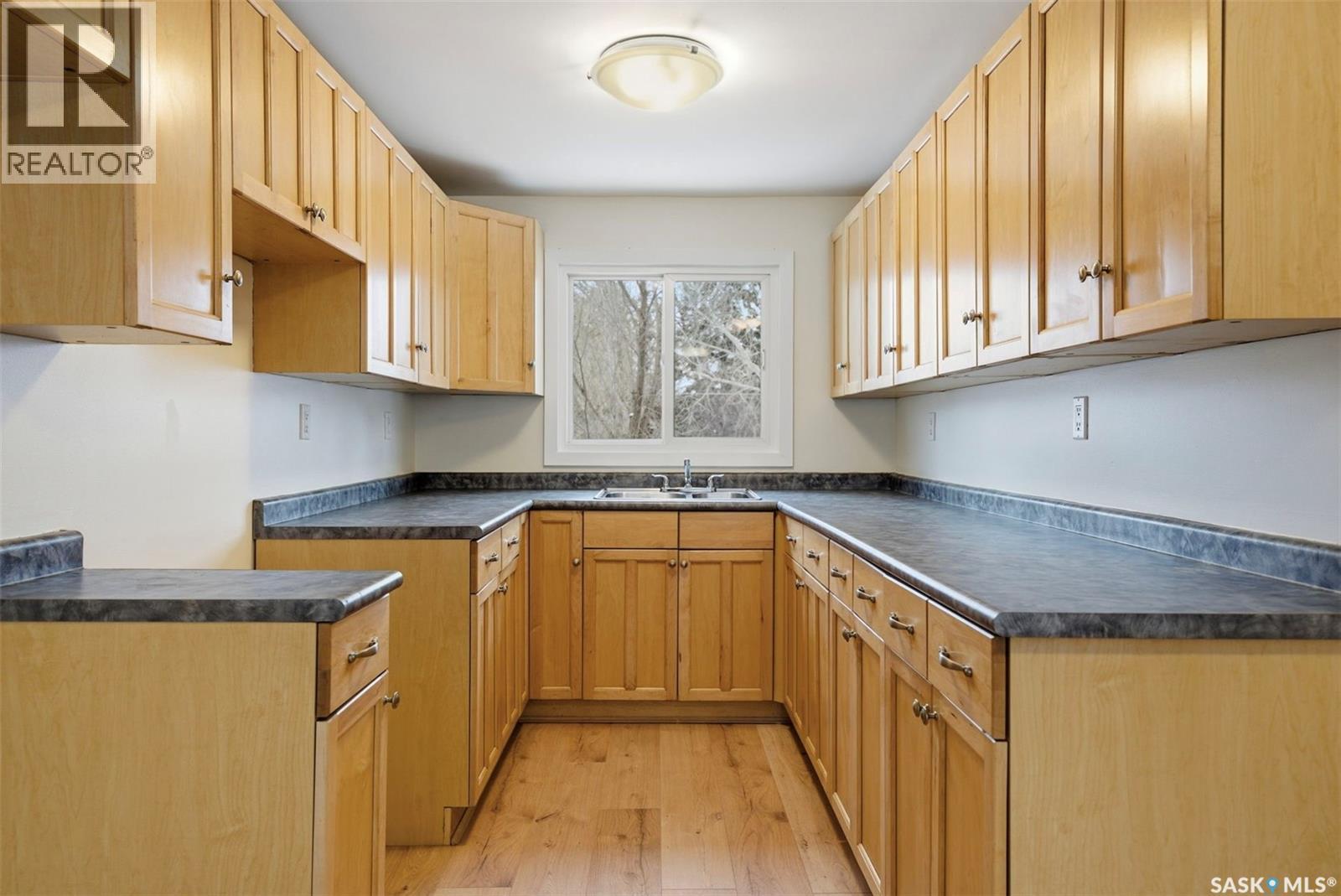 Additional image 3 of 106 Dunlop Street, Saskatoon, SK, S7H2B5