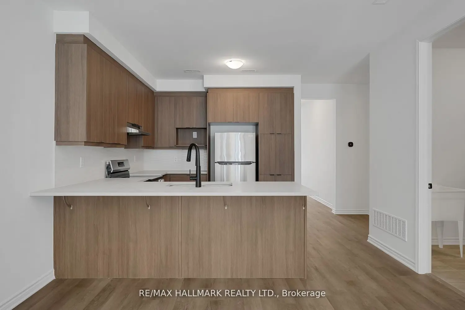 Additional image 7 of 701 Sargeant Place