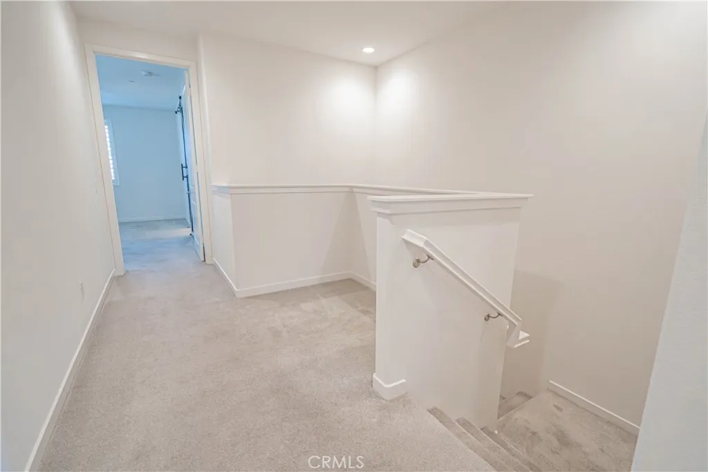 Additional image 77 of 28706 Jardineras Dr, Valencia, CA 91354