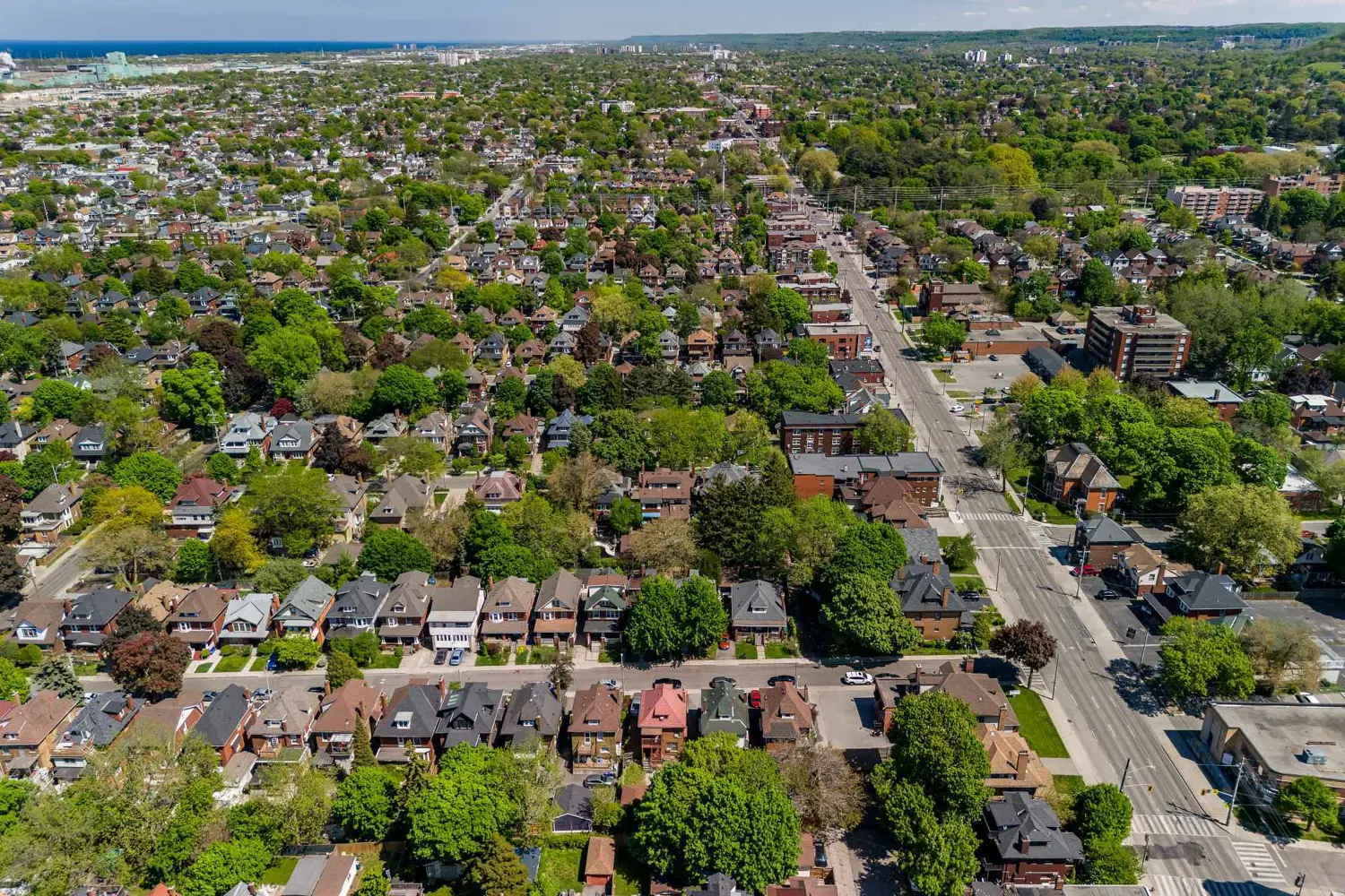 Additional image 19 of 115 Spadina Avenue