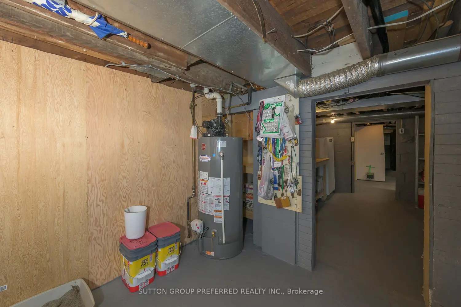 Additional image 19 of 447 Woodman Avenue