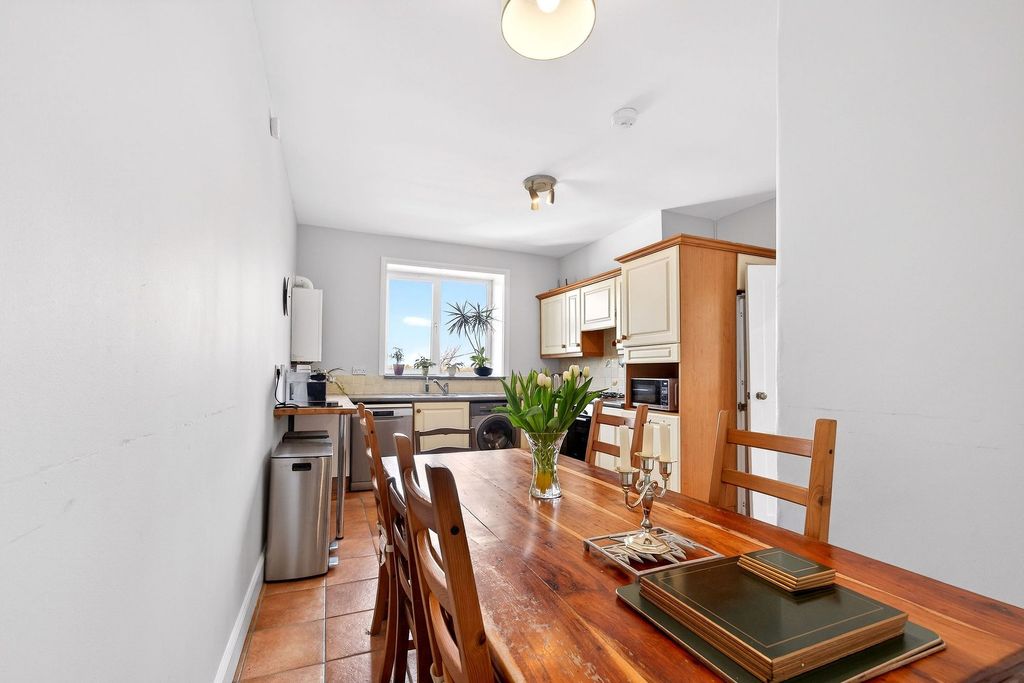 Additional image 21 of 3 bed flat for saleMain Street, East Calder EH53