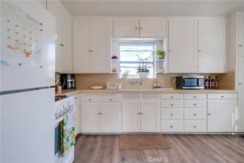 Additional image 61 of 2709 E Van Buren St, Long Beach, CA 90810