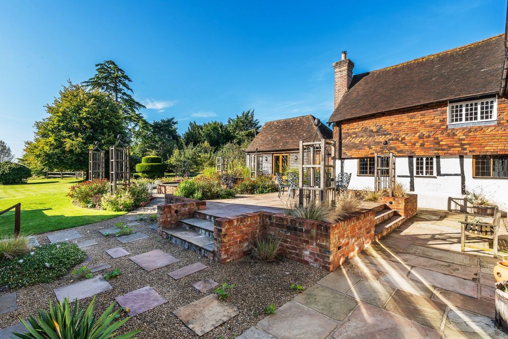 Additional image 61 of Land for saleNear Cranleigh, Surrey GU6
