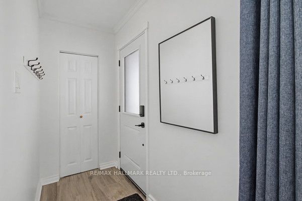 Additional image 3 of 37 Avis Crescent, Toronto, ON, M4B 1B8