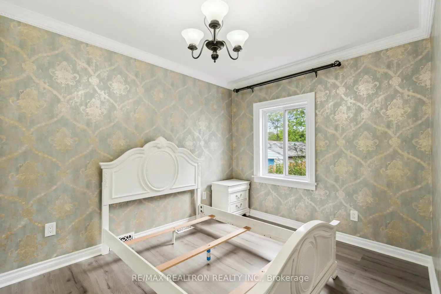 Additional image 7 of 4844 Sixth Avenue