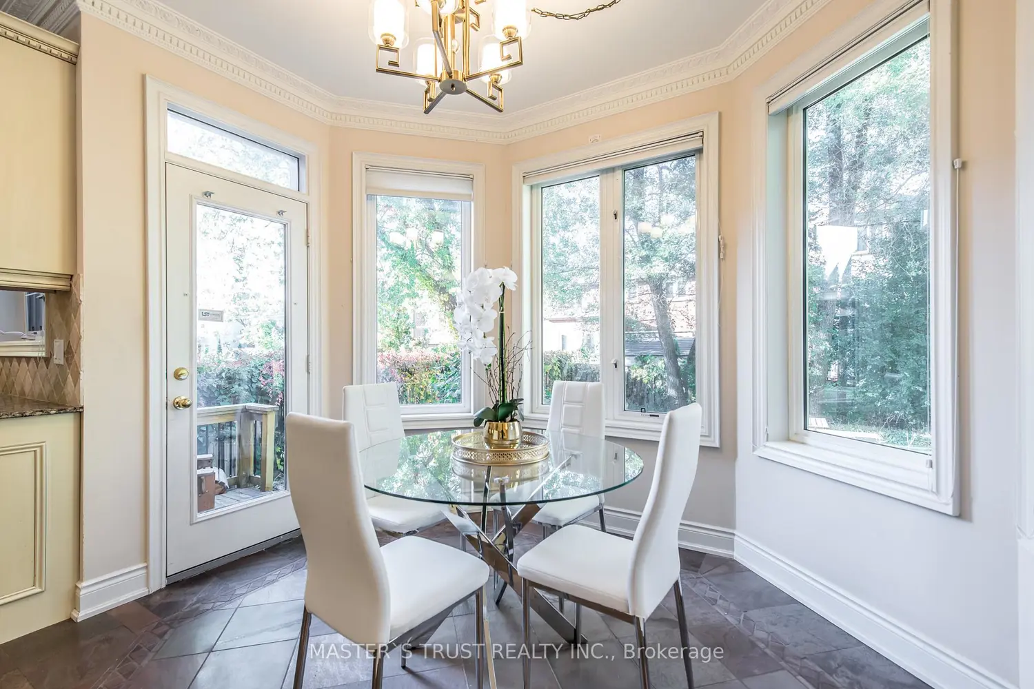 Additional image 8 of 242 Empress Avenue