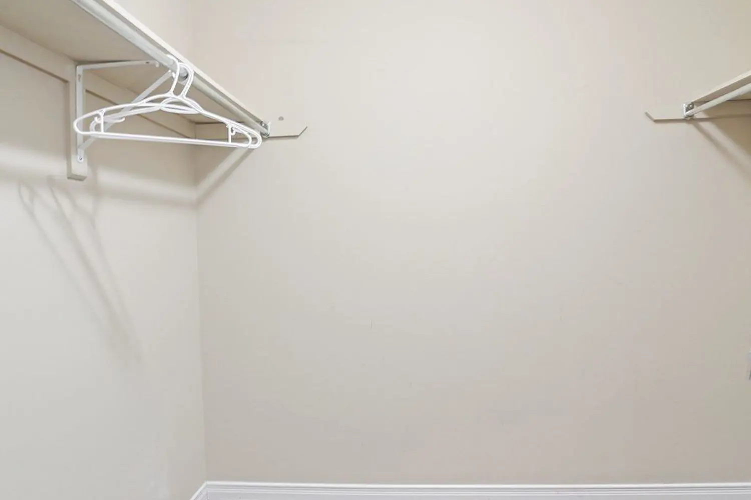 Additional image 15 of 21 Diana Avenue 74