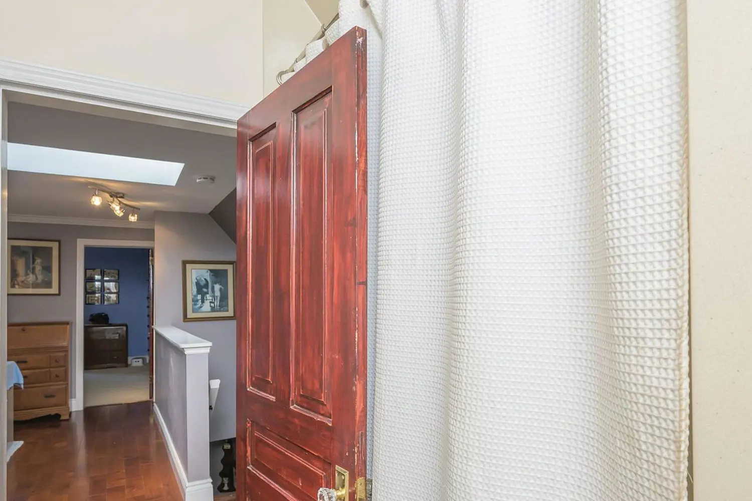 Additional image 16 of 447 Woodman Avenue