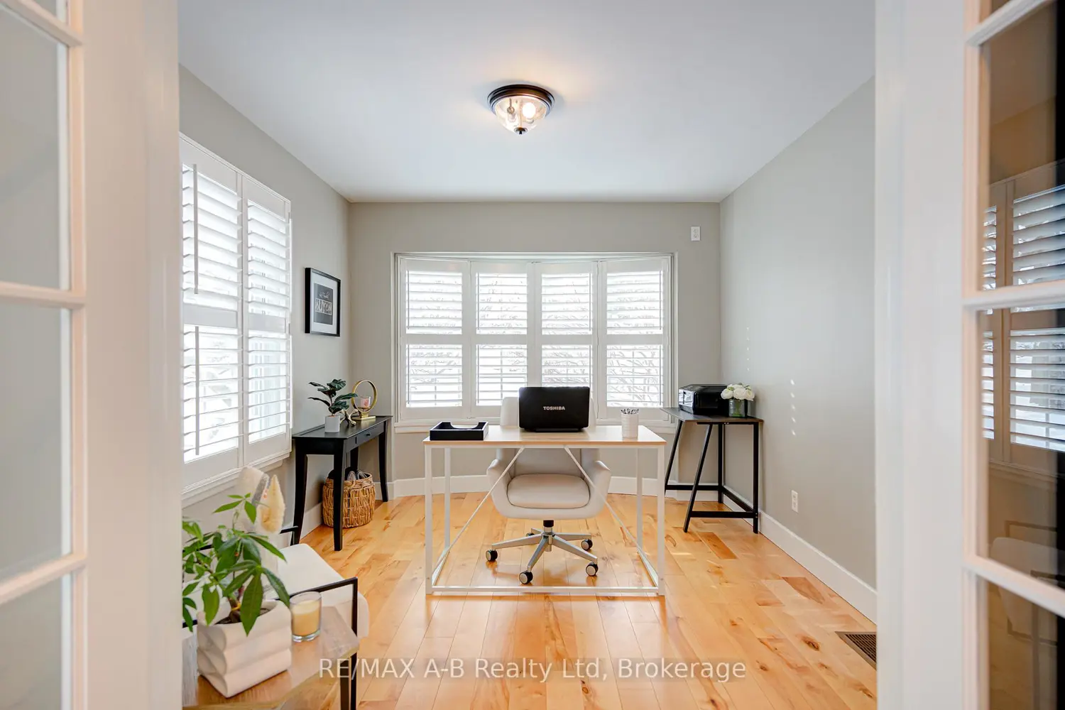 Additional image 5 of 248 Huntingdon Avenue