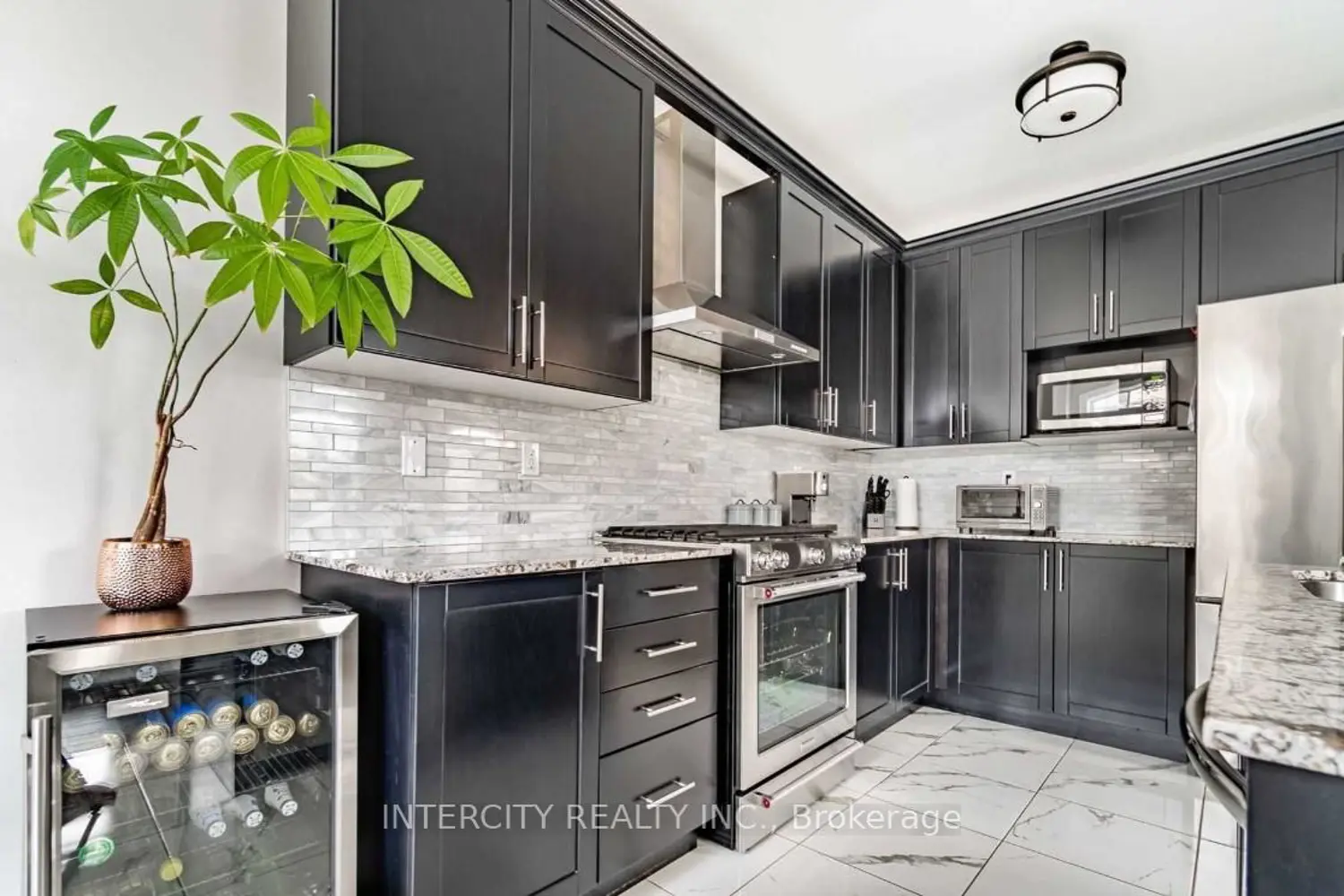 Additional image 8 of 363 Robert Parkinson Drive