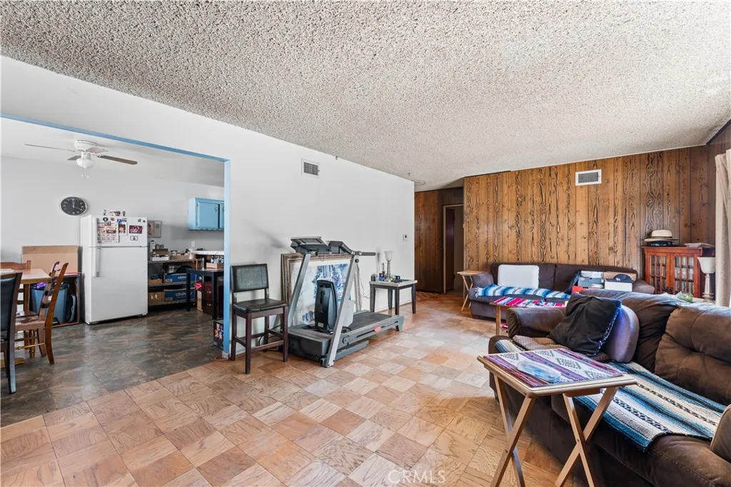 Additional image 61 of 13525 Simshaw Ave, Sylmar, CA 91342