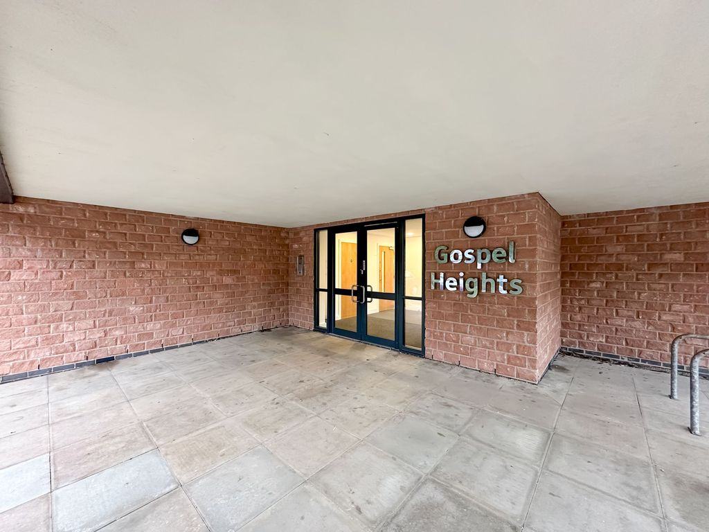 2 bed flat for saleRadnor Avenue, Heswall CH60 photo 4