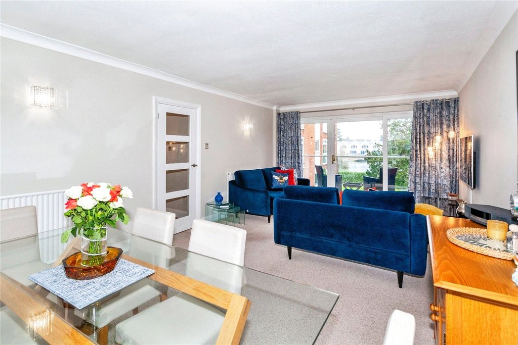 Additional image 6 of 2 bed flat for saleGrosvenor Drive, Maidenhead, Berkshire SL6