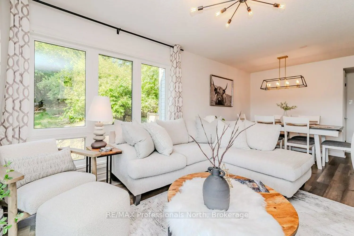 33 Deerhurst Drive 105