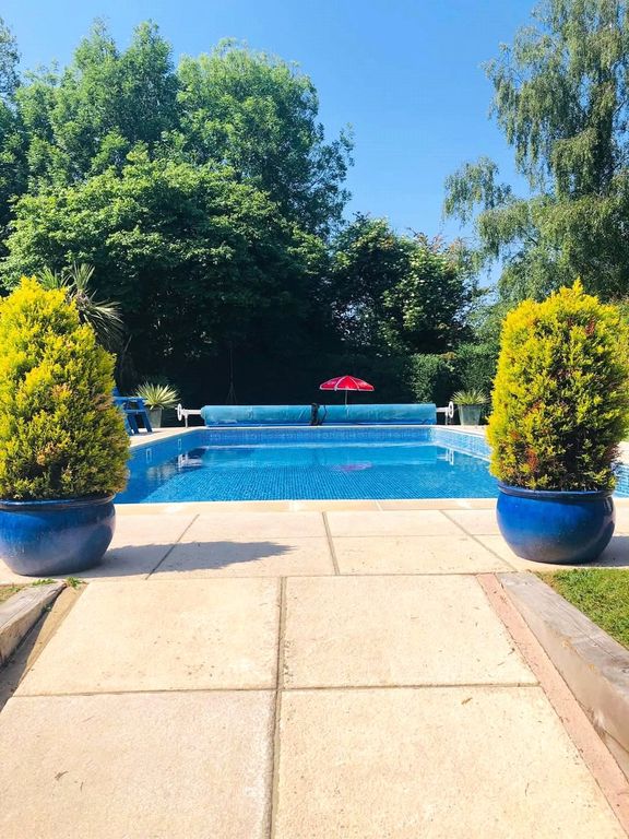 Additional image 4 of 2 bed flat for saleGrosvenor Drive, Maidenhead, Berkshire SL6