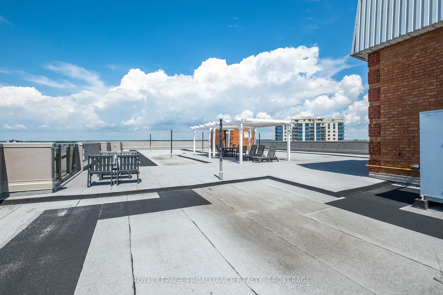 Additional image 17 of 115 Barrett Court 503