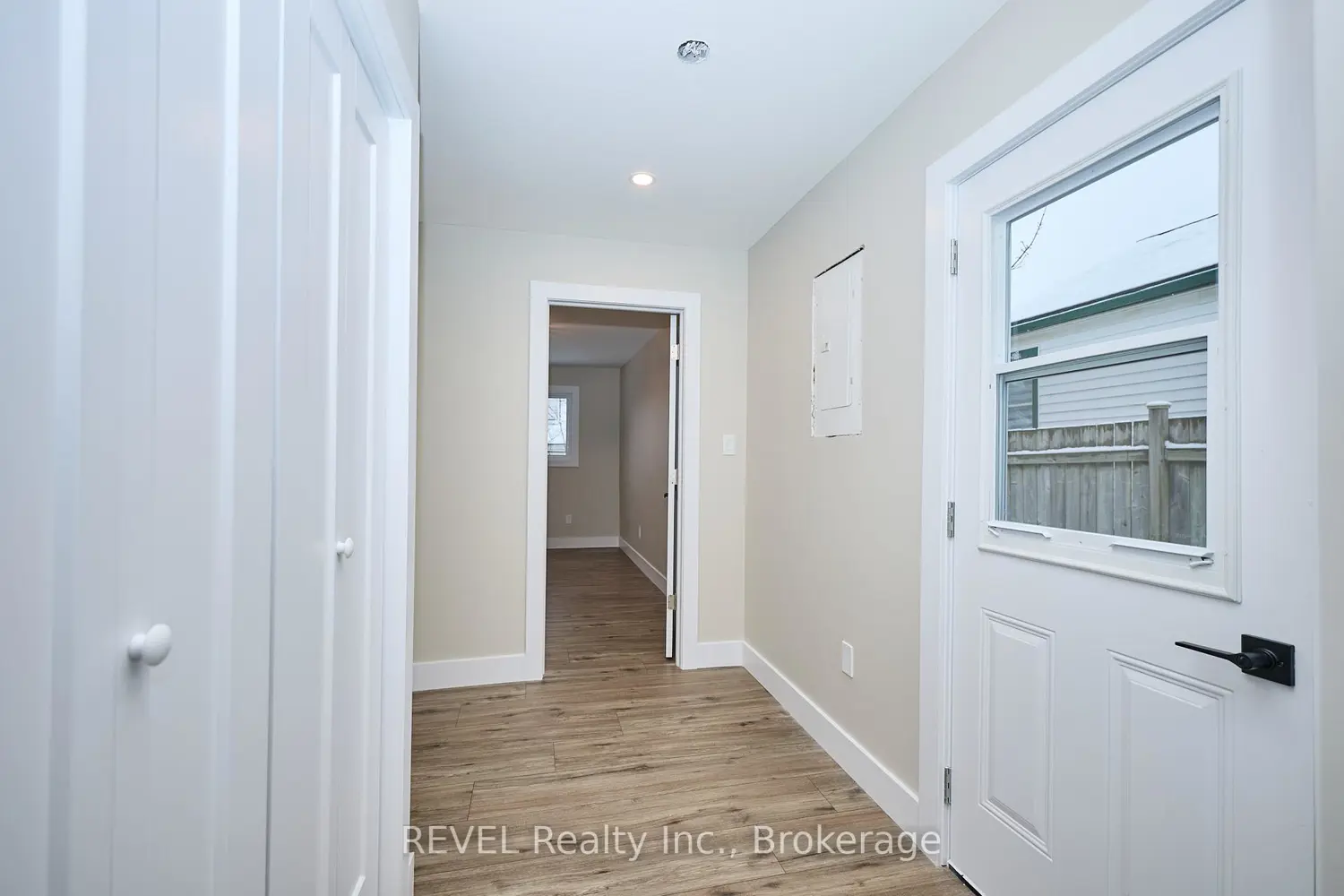 Additional image 15 of 406 Hennepin Avenue