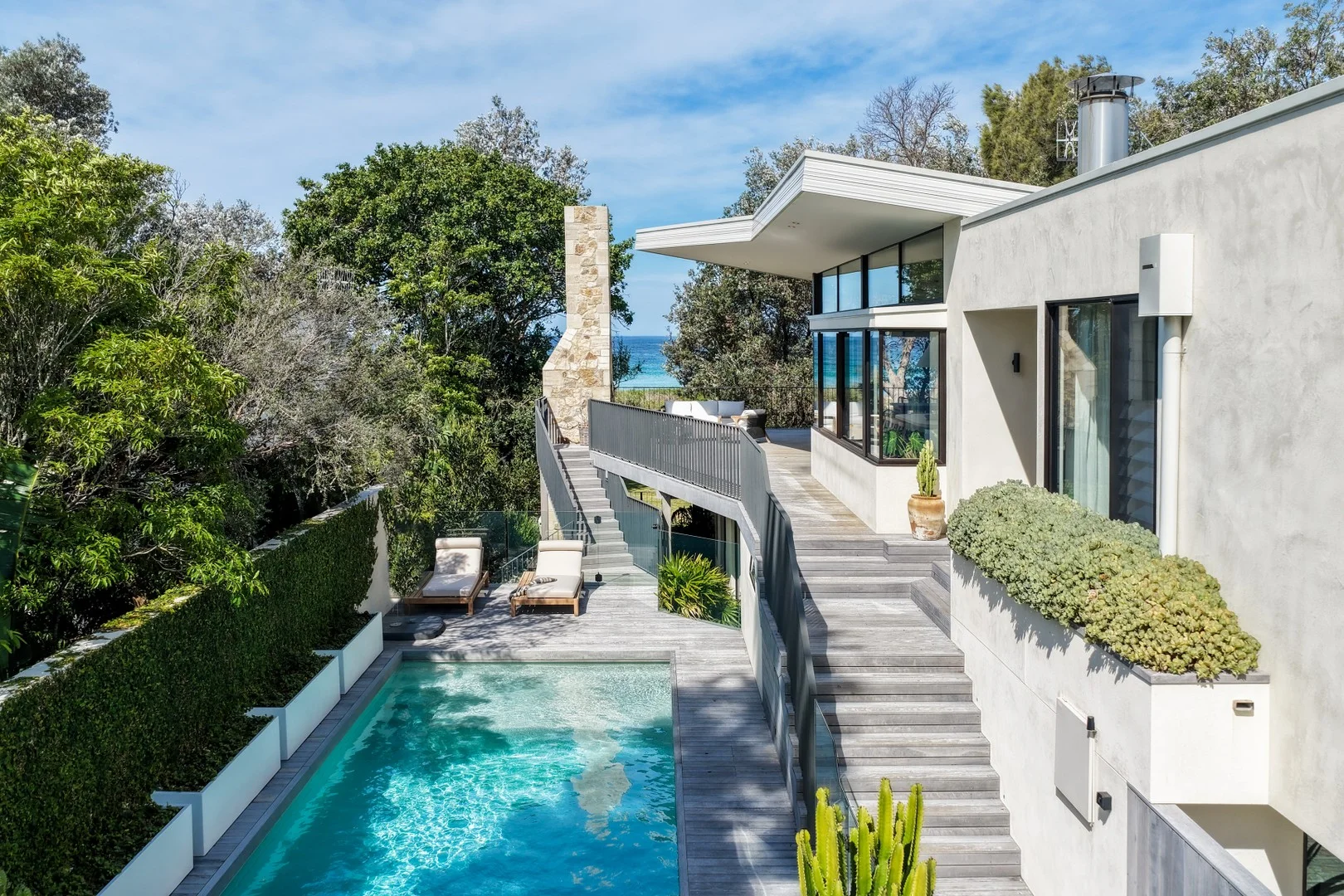 10 Mitchell Parade, Mollymook Beach NSW 2539