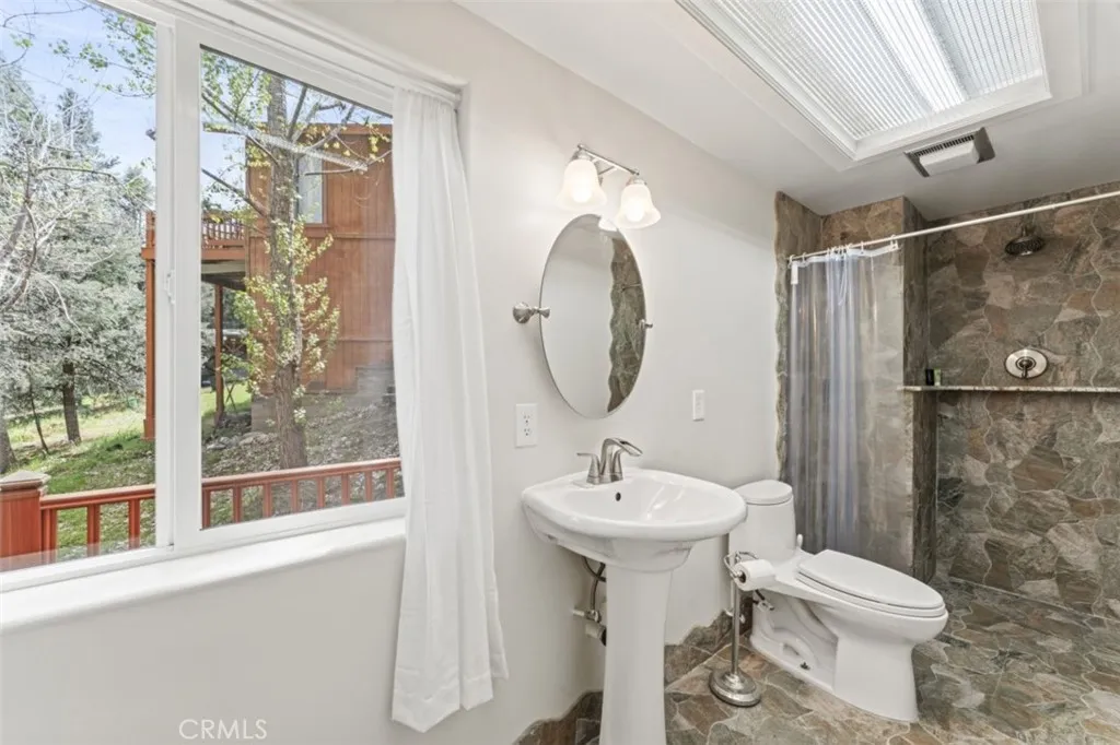 Additional image 32 of 2720 Hillcrest Ct, Pine Mountain Club, CA 93225