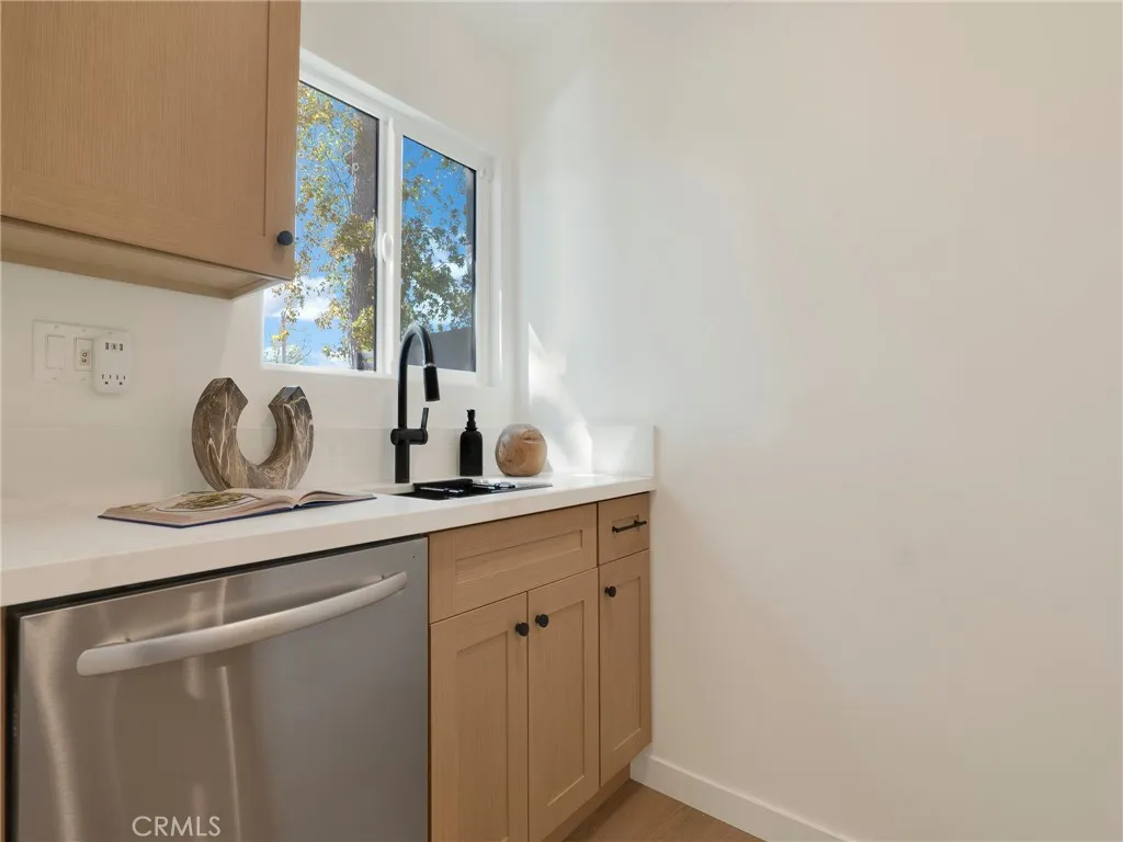 Additional image 46 of 17156 Bullock St, Encino, CA 91316