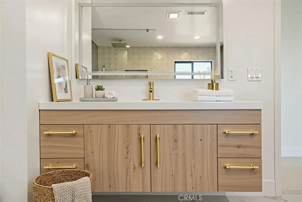 Additional image 107 of 18827 Edleen Drive, Tarzana, CA 91356