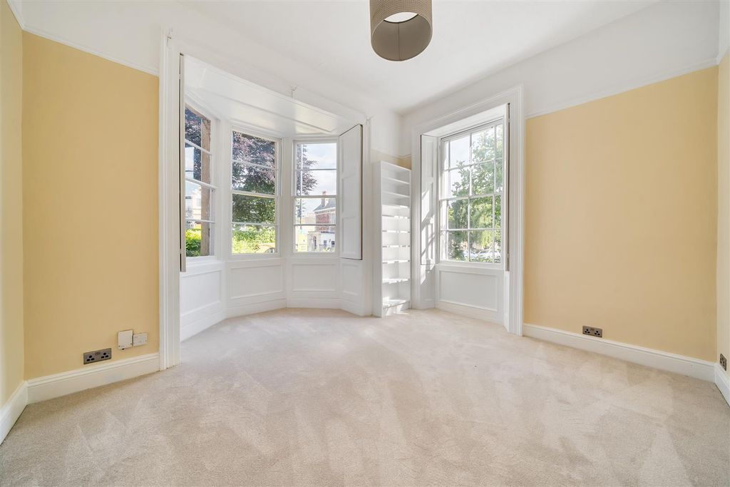 Additional image 7 of 2 bed flat for saleOakfield Road, Clifton BS8