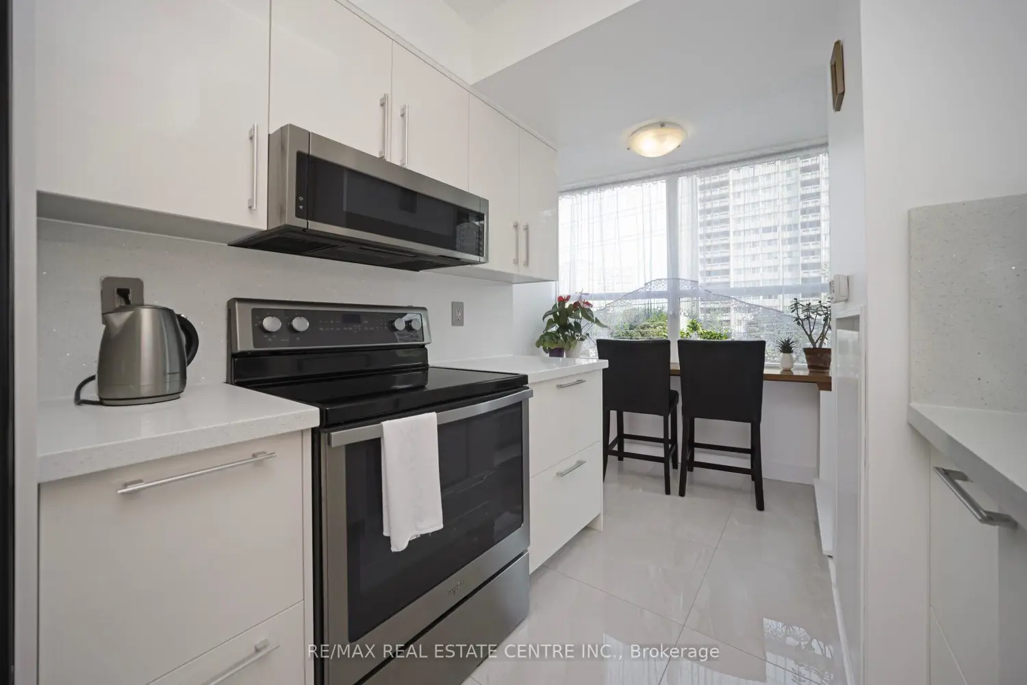 Additional image 8 of 1 Elm Drive 302