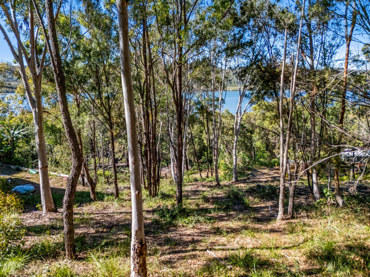 129 Wahine Drive, Russell Island QLD 4184