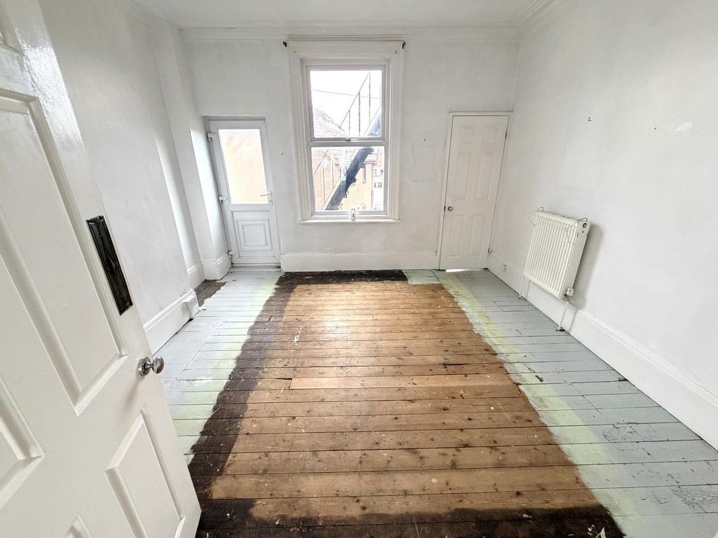 Additional image 7 of 1 bed flat for saleThe Cliff, Seaton Carew, Hartlepool TS25